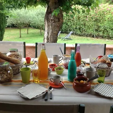 住宿加早餐酒店 Maison D Hotes Lou Spirou 圣特罗佩